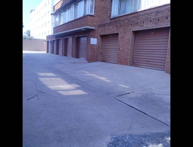 2 BEDROOM APARTMENT FOR SALE IN SUNNYSIDE